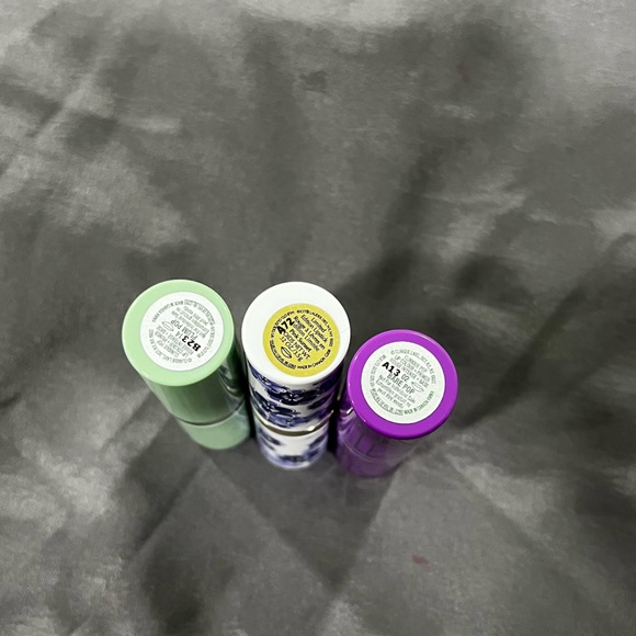 Variety of 3 Bundled Lipsticks - Picture 3 of 3